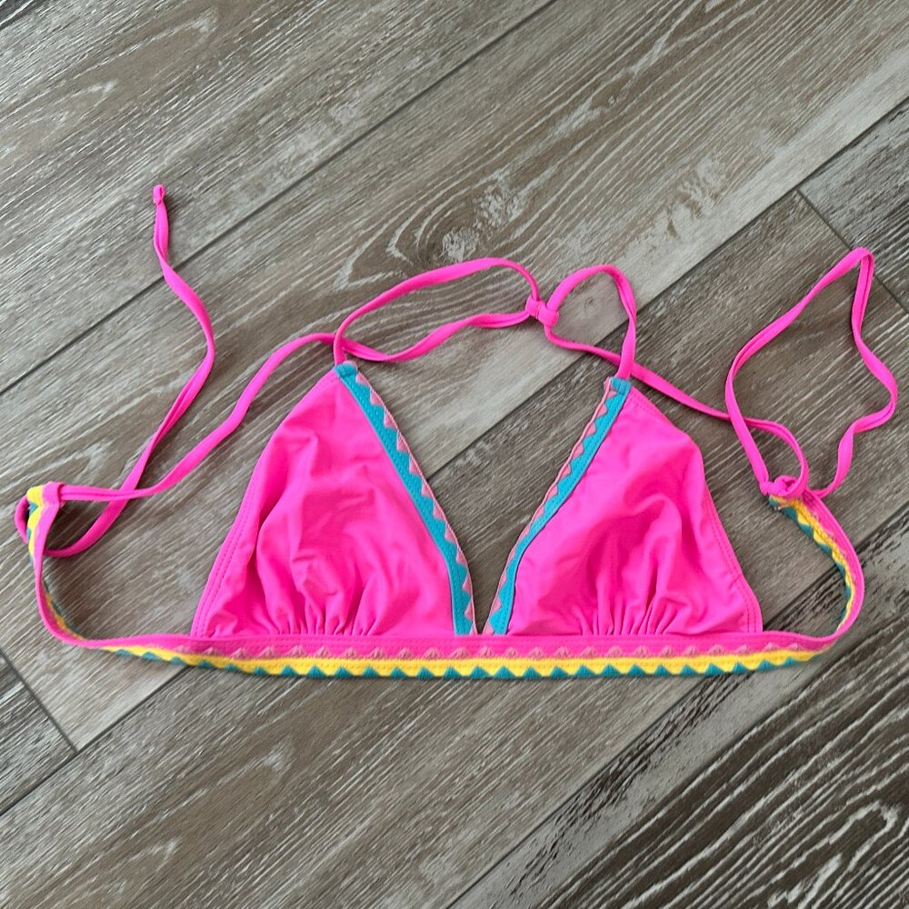 Fabulous Shein Swimwear Sz S Bright Pink Bikini Top w Colorful Trim